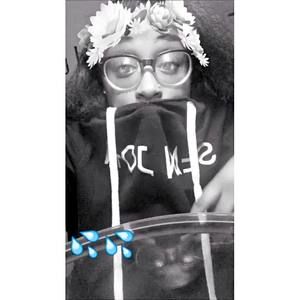 Meet your Posher, Maya